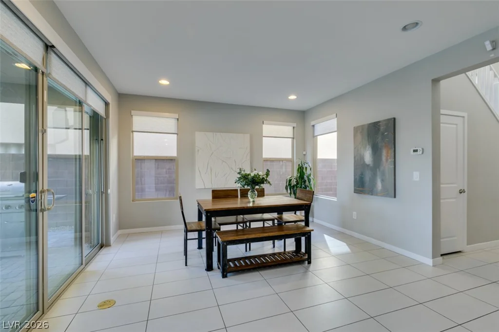 10238 Kesington, Las Vegas, NV 89135