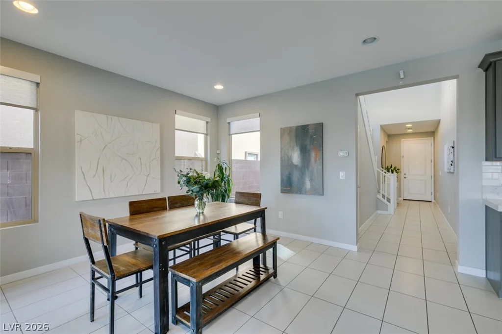 10238 Kesington, Las Vegas, NV 89135