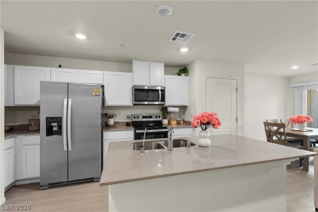 6136 Lily Garden, North Las Vegas, NV 89081