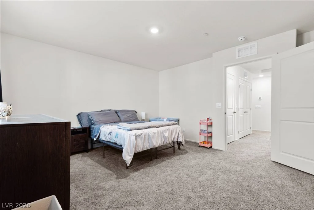 6136 Lily Garden, North Las Vegas, NV 89081