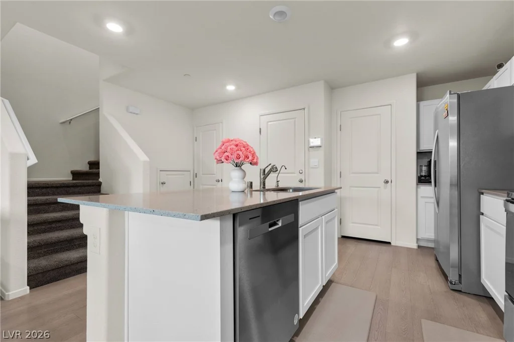 6136 Lily Garden, North Las Vegas, NV 89081