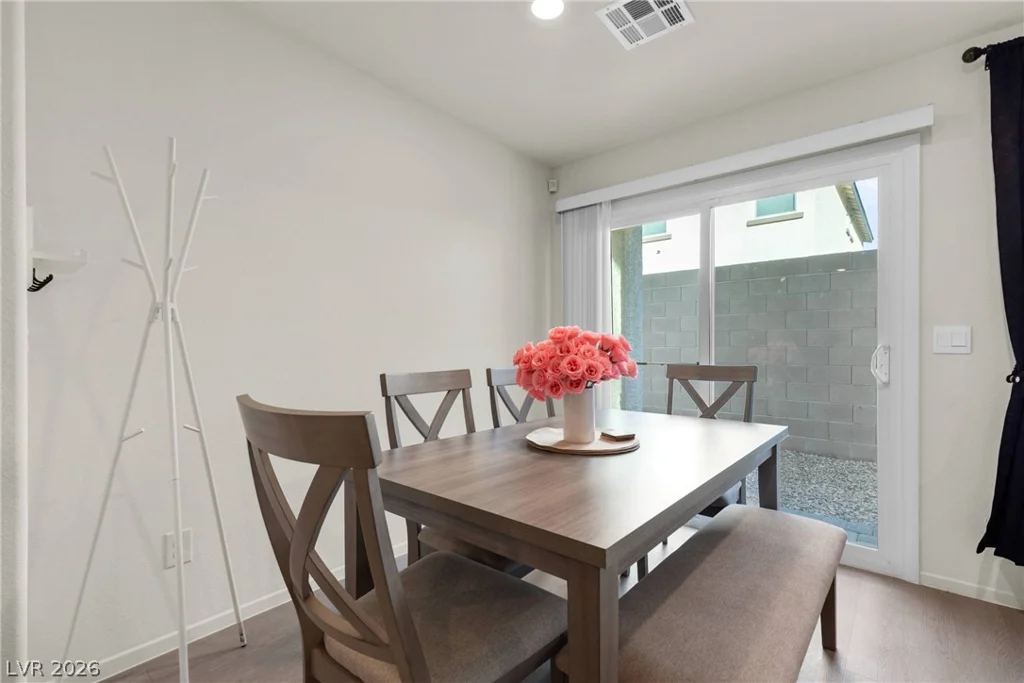 6136 Lily Garden, North Las Vegas, NV 89081