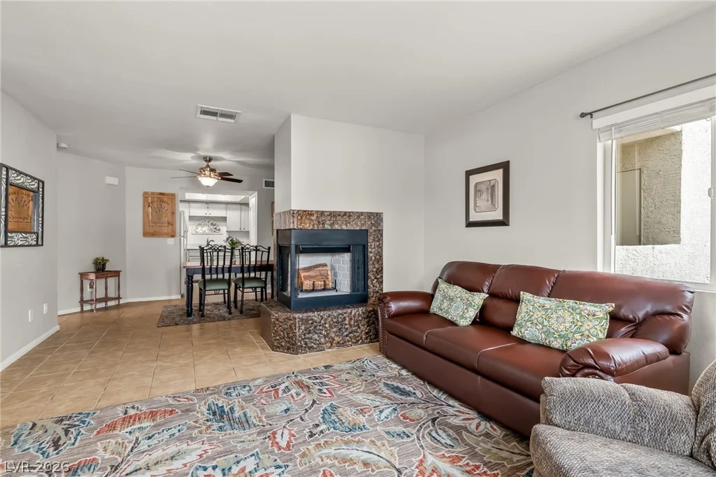 1940 Las Palmas, Laughlin, NV 89029