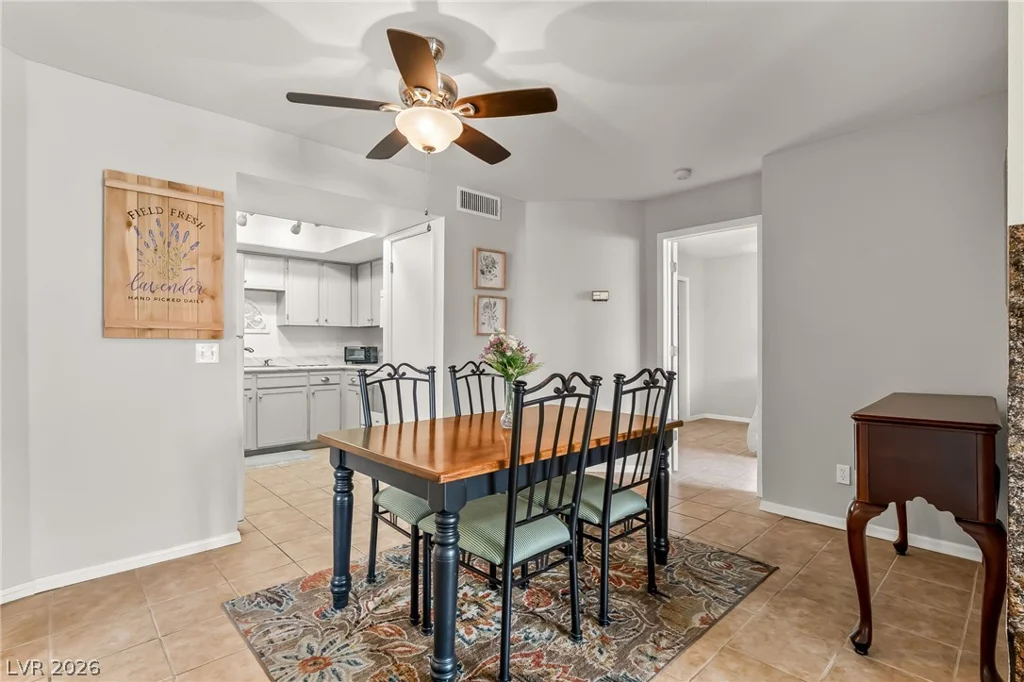 1940 Las Palmas, Laughlin, NV 89029