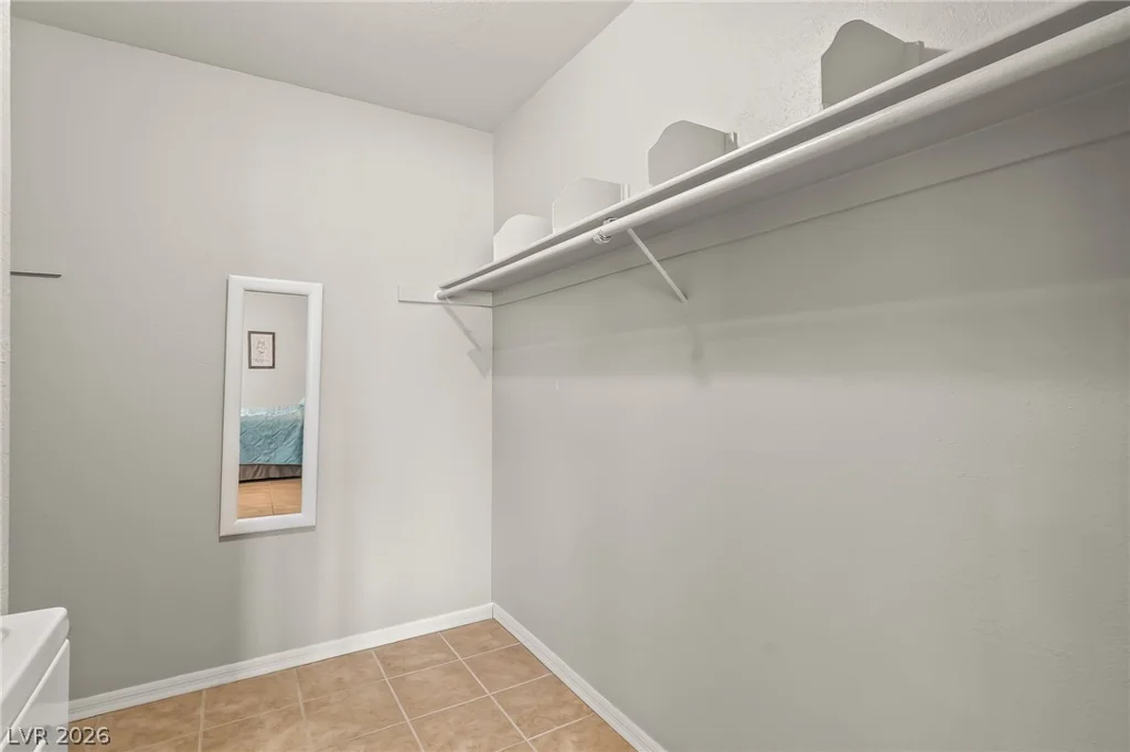 1940 Las Palmas, Laughlin, NV 89029