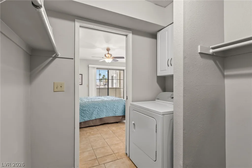 1940 Las Palmas, Laughlin, NV 89029