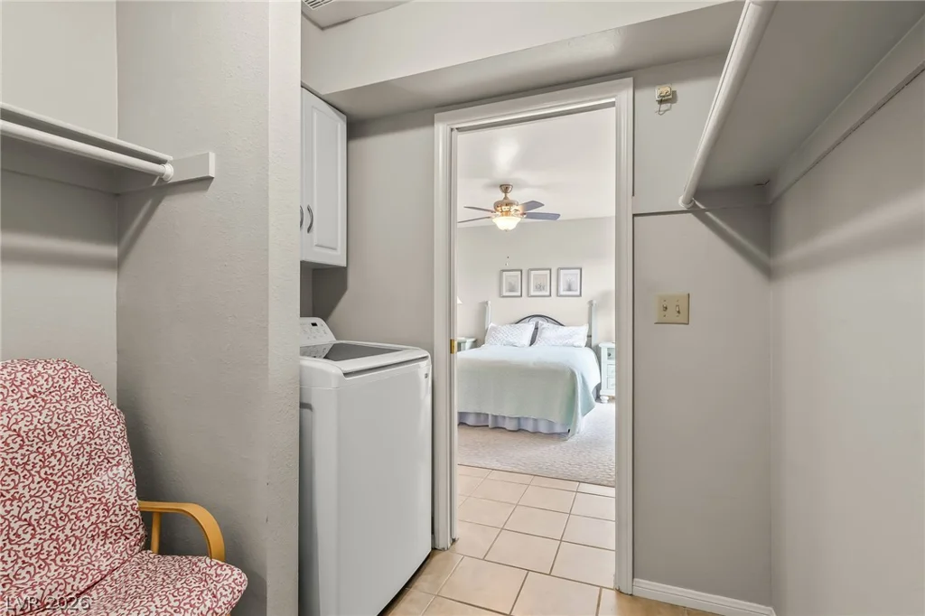 1940 Las Palmas, Laughlin, NV 89029