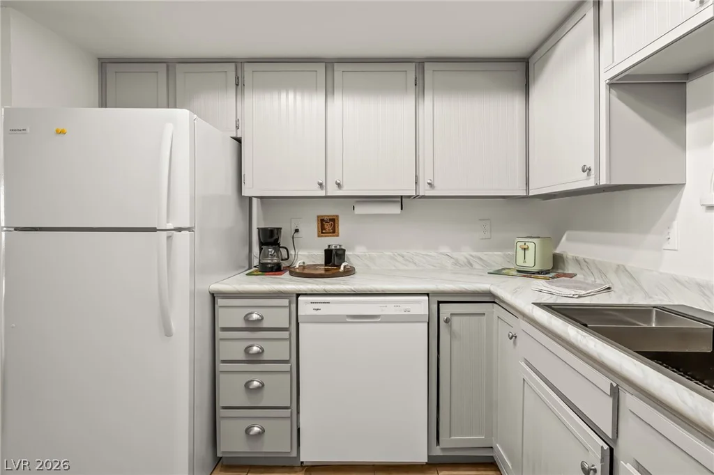 1940 Las Palmas, Laughlin, NV 89029