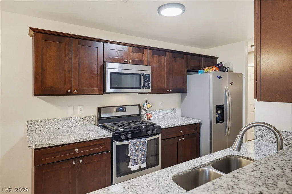 5119 Rocky Bluff, North Las Vegas, NV 89031