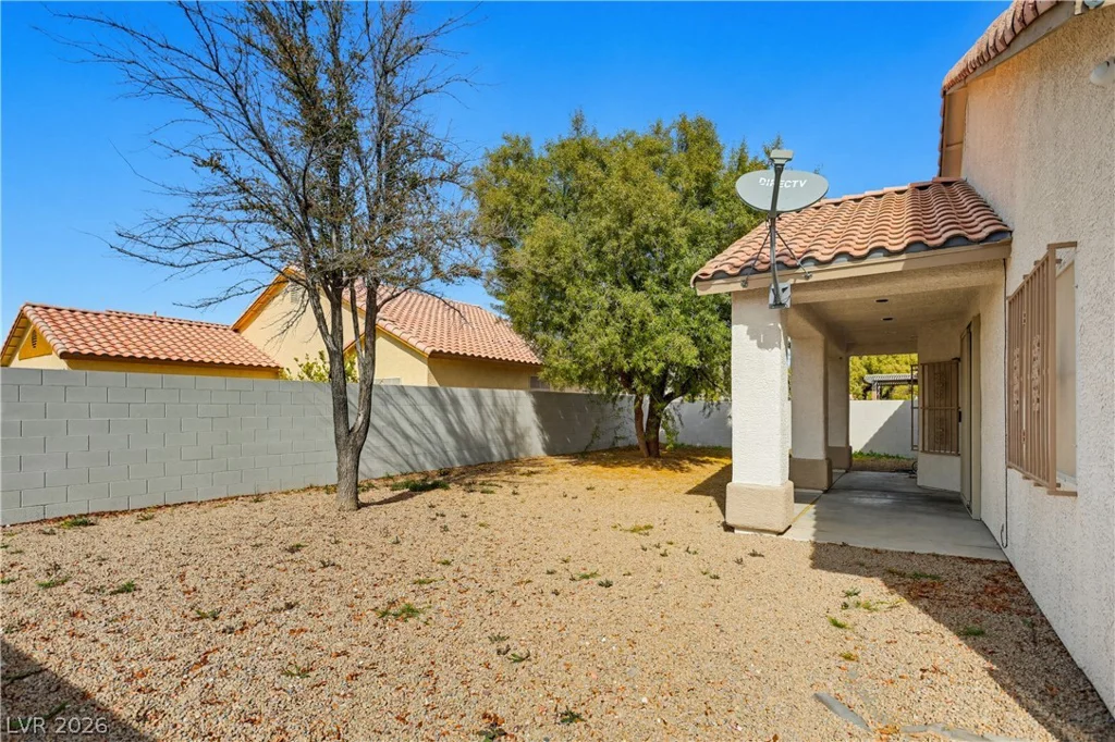 5119 Rocky Bluff, North Las Vegas, NV 89031