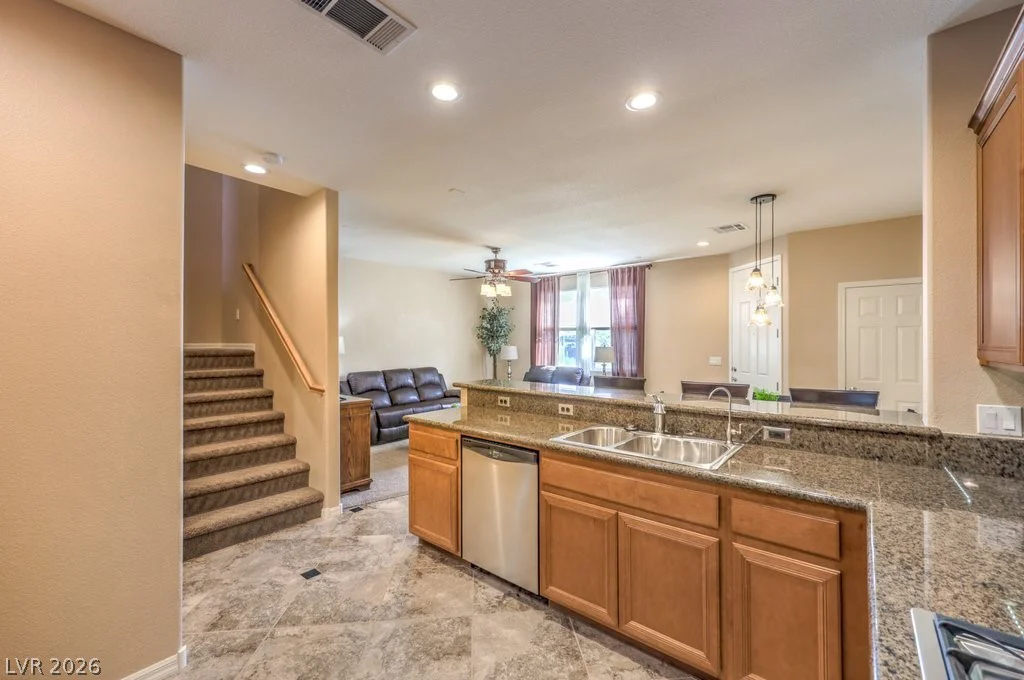 1551 Plaza Centre, Las Vegas, NV 89135