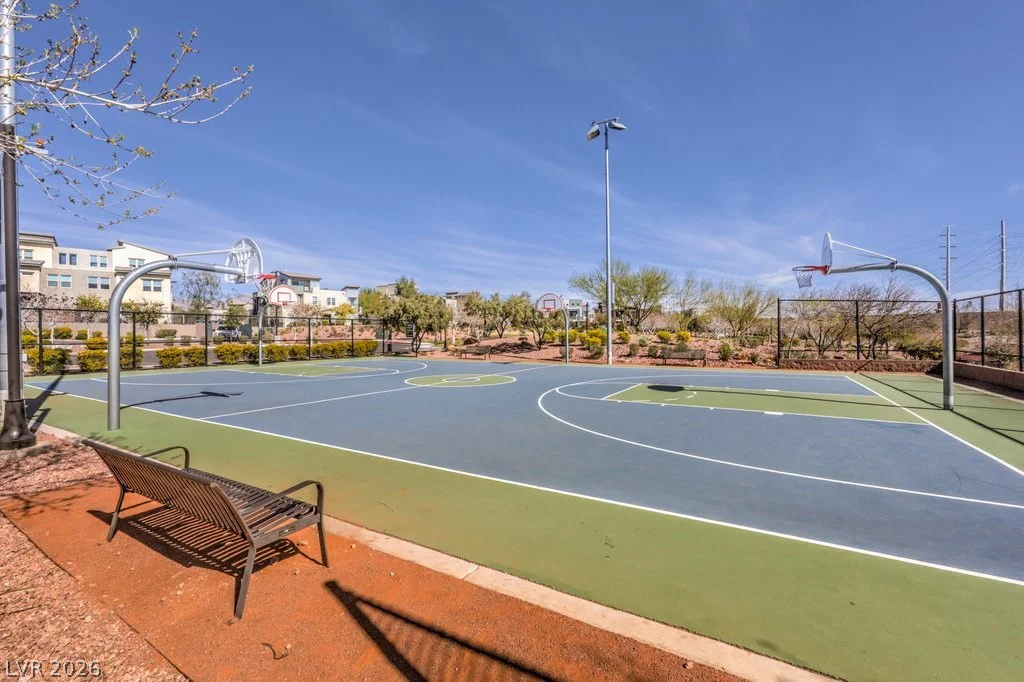1551 Plaza Centre, Las Vegas, NV 89135