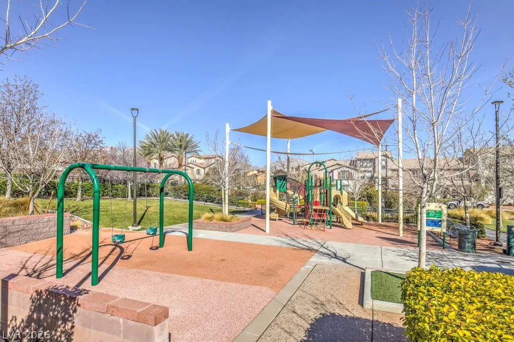 1551 Plaza Centre, Las Vegas, NV 89135