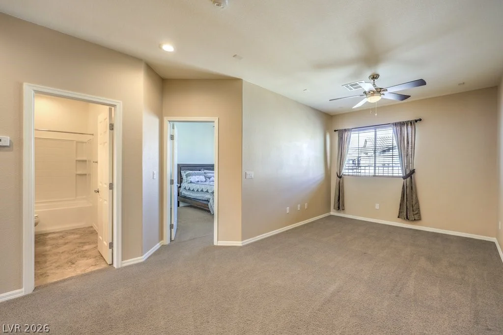 1551 Plaza Centre, Las Vegas, NV 89135