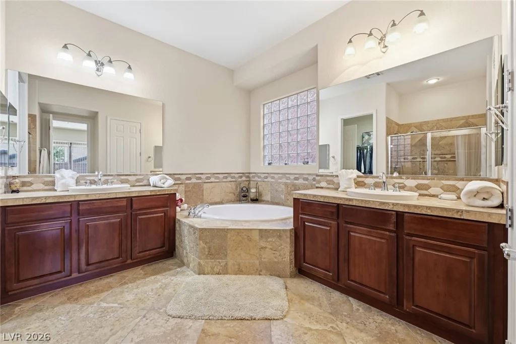 2677 La Boutique, Henderson, NV 89044
