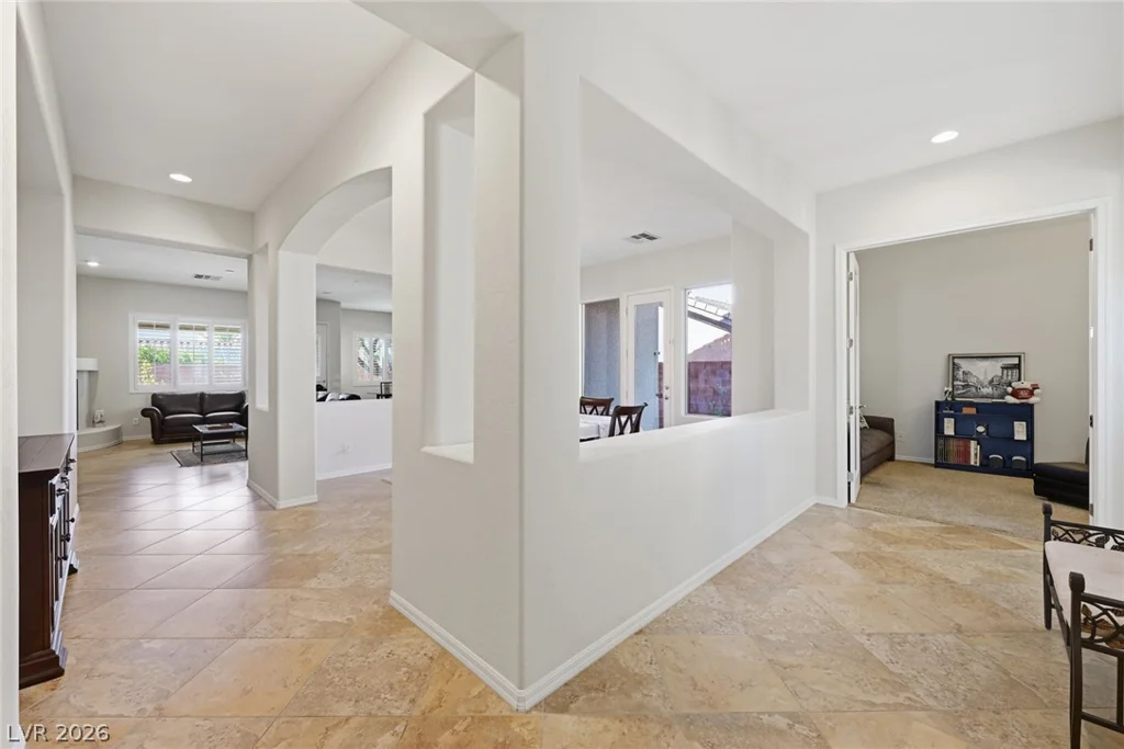 2677 La Boutique, Henderson, NV 89044