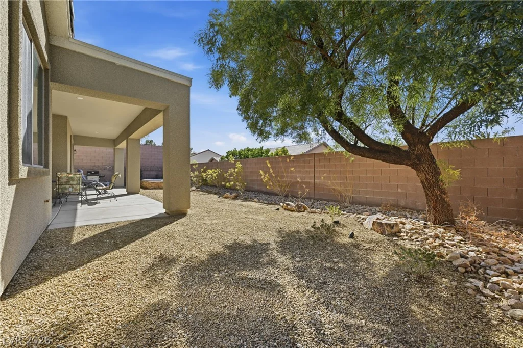 2677 La Boutique, Henderson, NV 89044