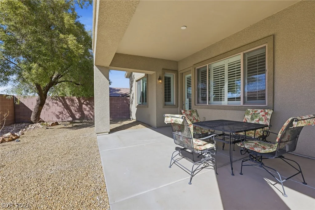 2677 La Boutique, Henderson, NV 89044