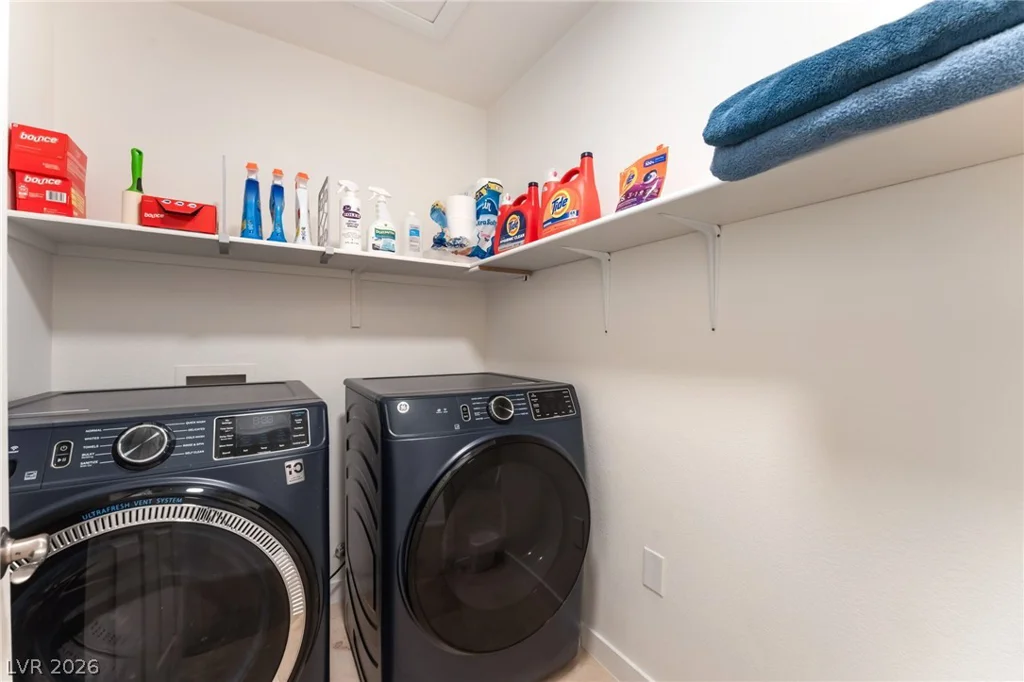 9404 Empire Rock, Las Vegas, NV 89143