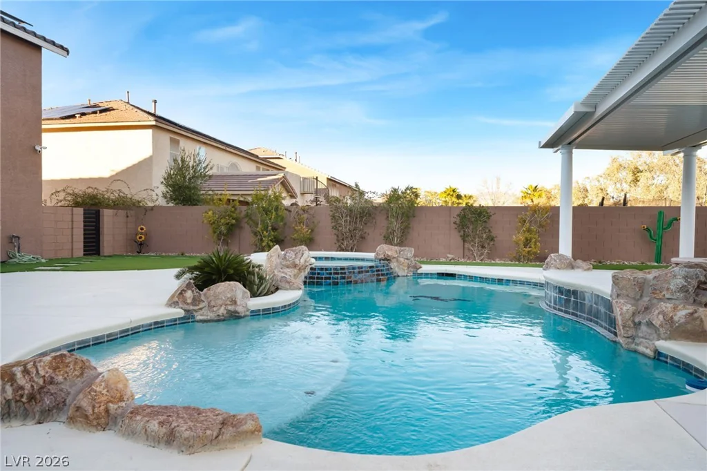 9404 Empire Rock, Las Vegas, NV 89143