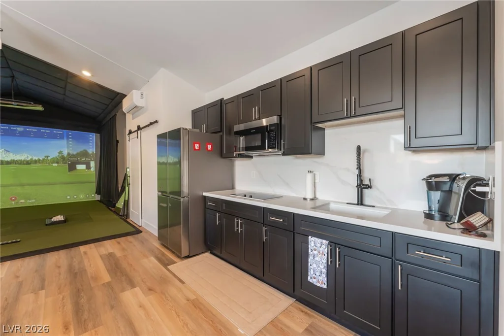 9404 Empire Rock, Las Vegas, NV 89143