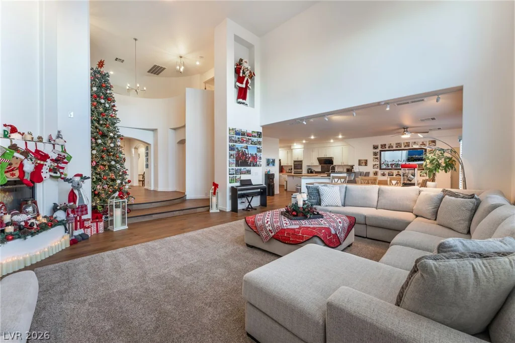9404 Empire Rock, Las Vegas, NV 89143