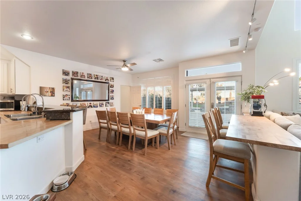 9404 Empire Rock, Las Vegas, NV 89143