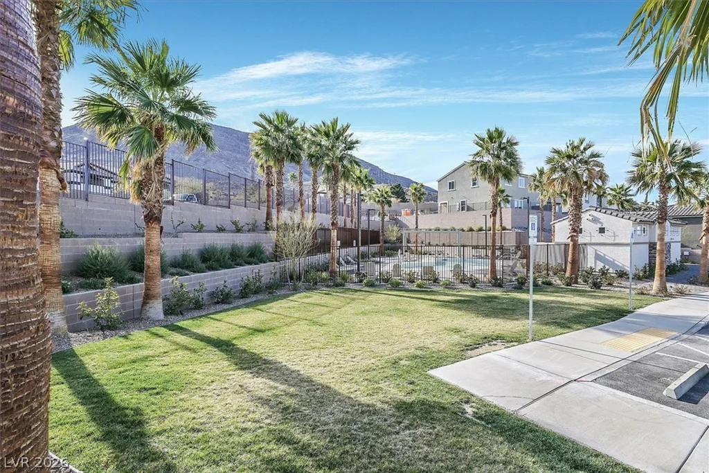 276 Quail Finch, Henderson, NV 89012