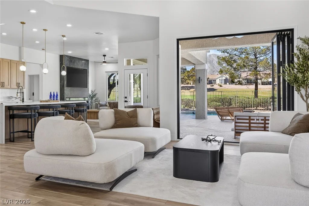 2929 Haddon, Las Vegas, NV 89134