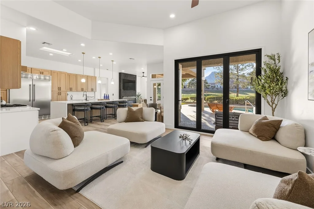 2929 Haddon, Las Vegas, NV 89134