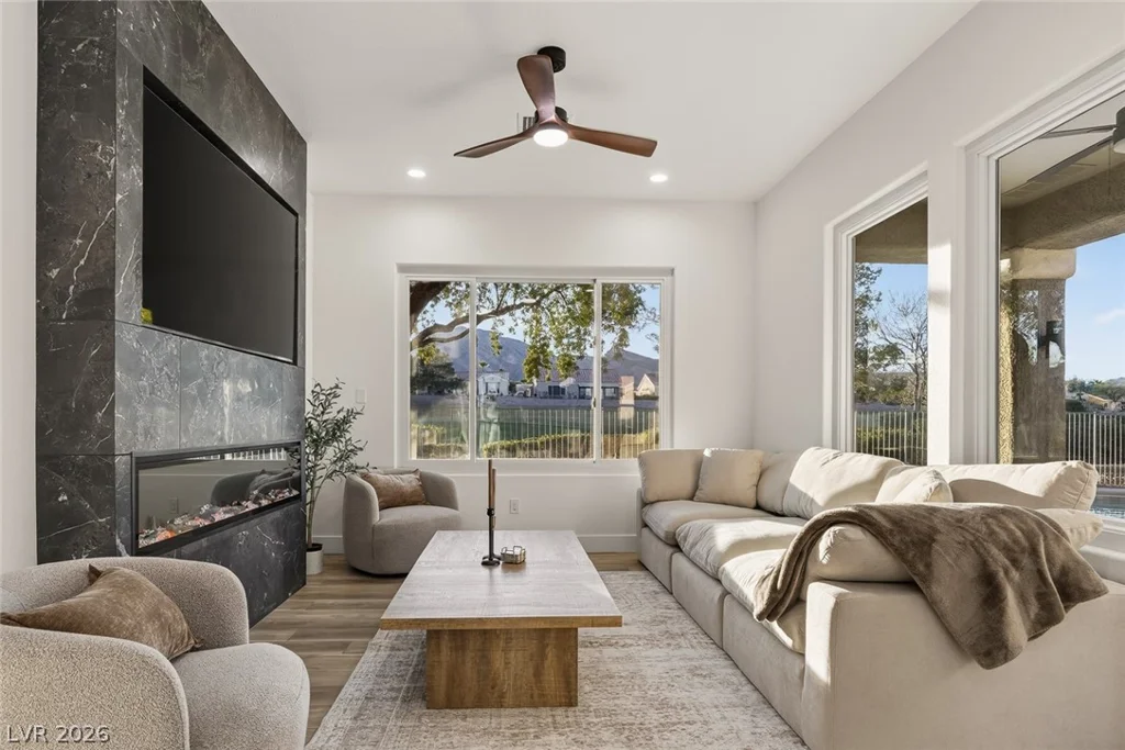 2929 Haddon, Las Vegas, NV 89134