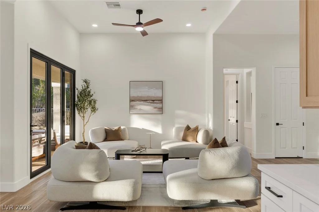 2929 Haddon, Las Vegas, NV 89134