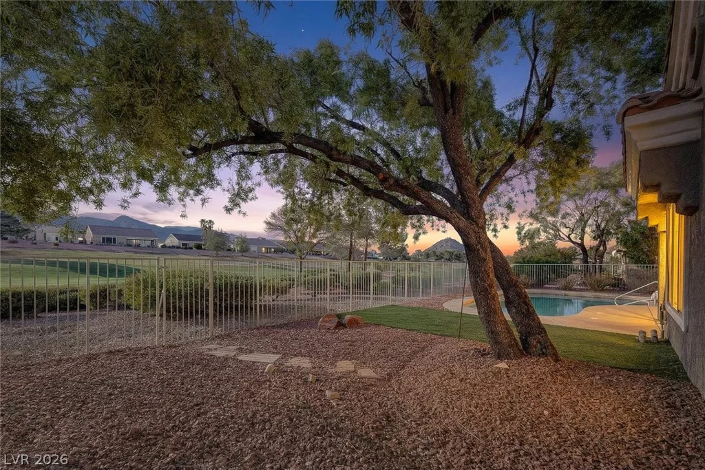 2929 Haddon, Las Vegas, NV 89134