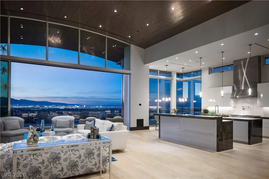677 Tranquil Rim, Henderson, NV 89012