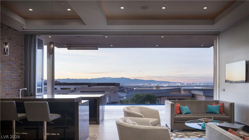 677 Tranquil Rim, Henderson, NV 89012