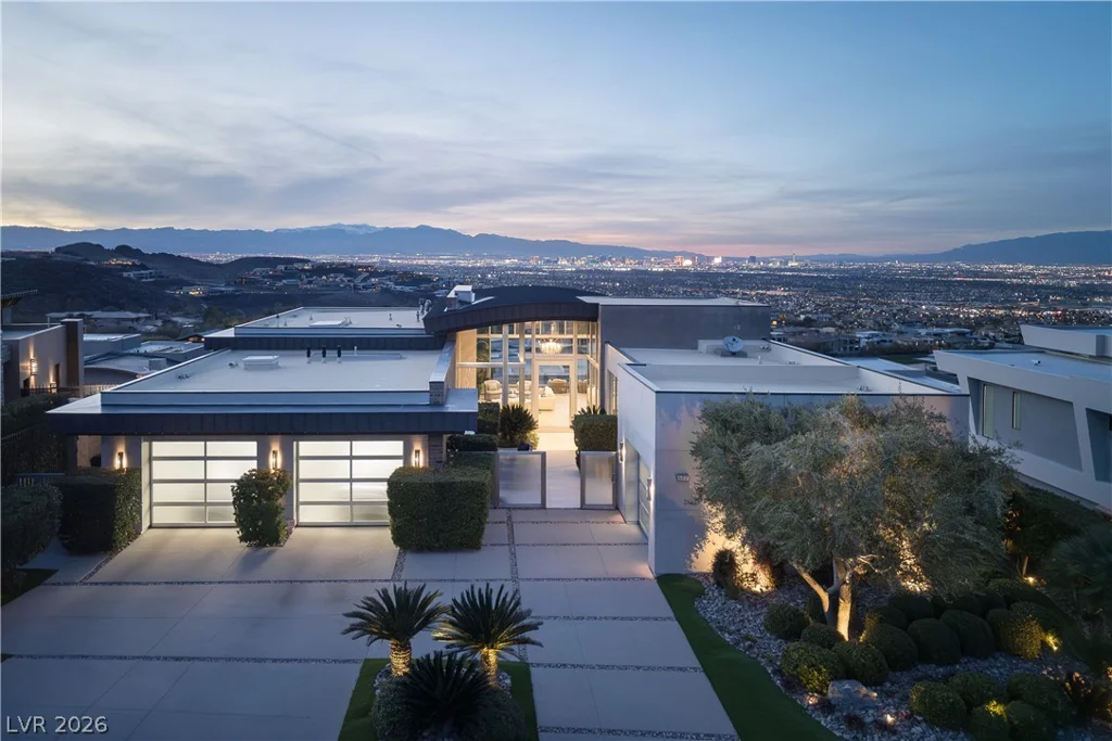677 Tranquil Rim, Henderson, NV 89012