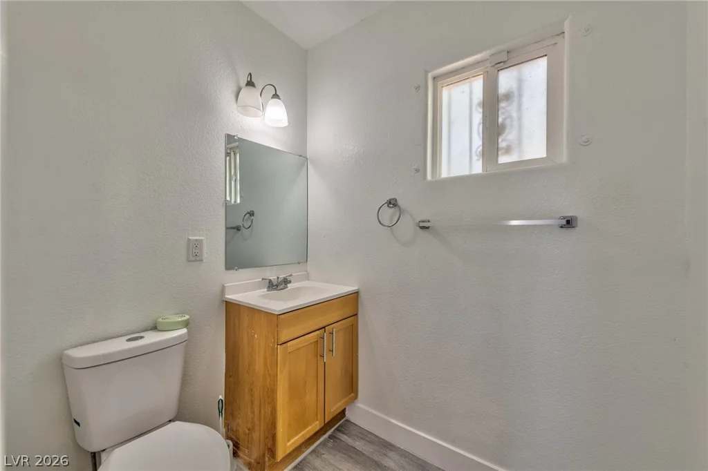 339 10th, Las Vegas, NV 89101