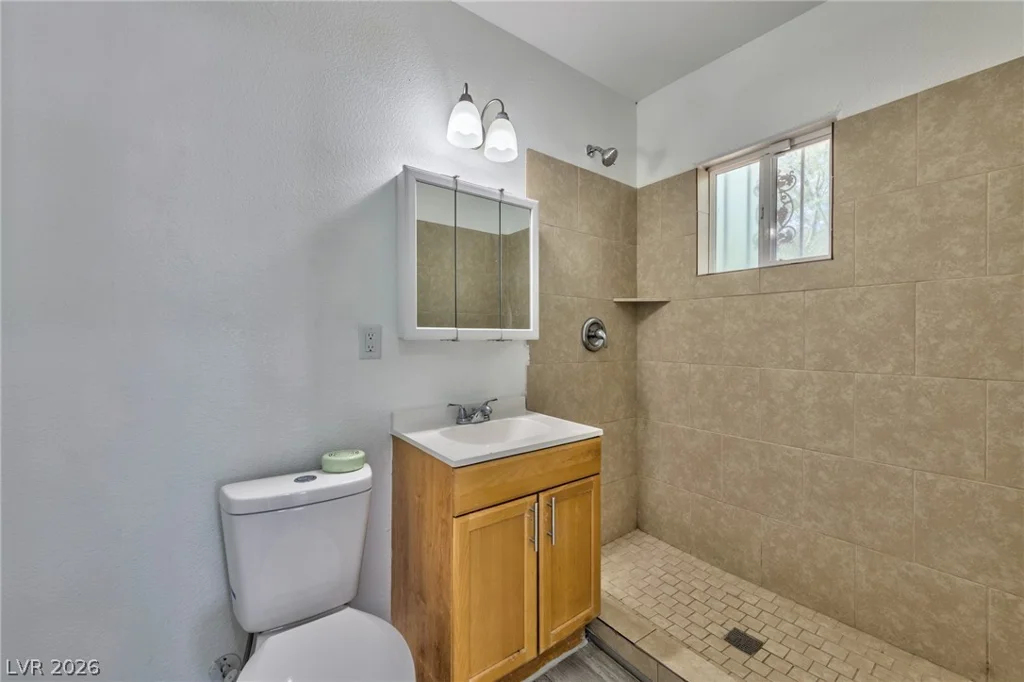 339 10th, Las Vegas, NV 89101