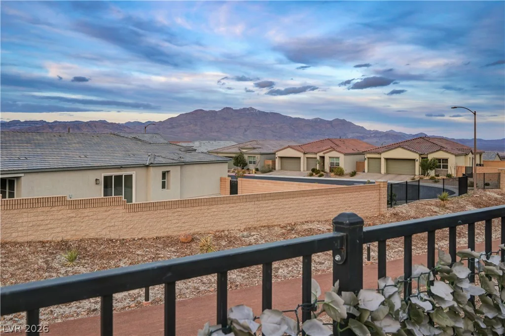 10250 Millholm, Las Vegas, NV 89166