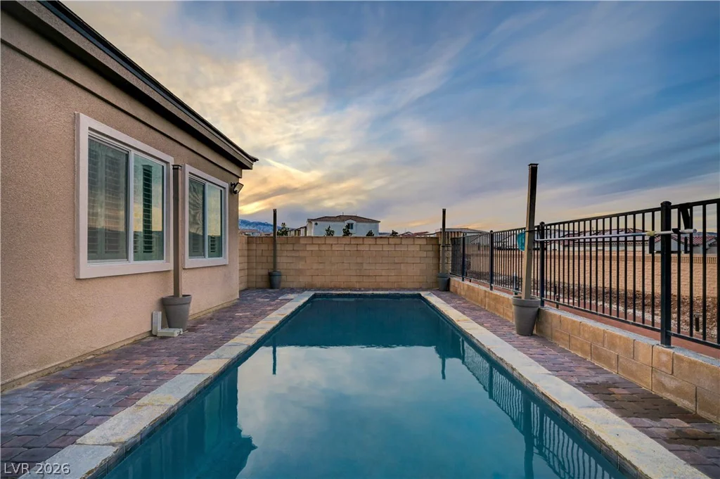 10250 Millholm, Las Vegas, NV 89166
