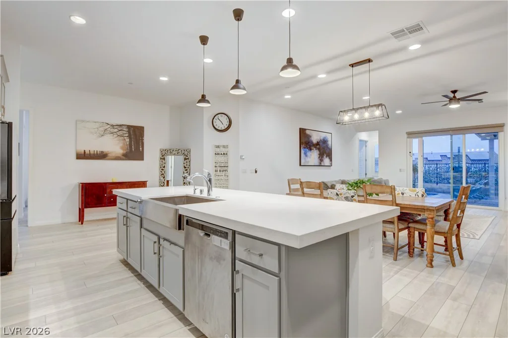 10250 Millholm, Las Vegas, NV 89166