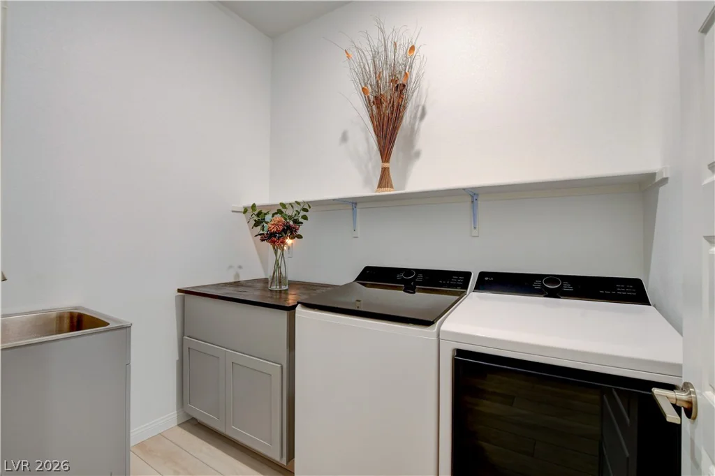 10250 Millholm, Las Vegas, NV 89166