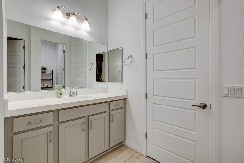10250 Millholm, Las Vegas, NV 89166