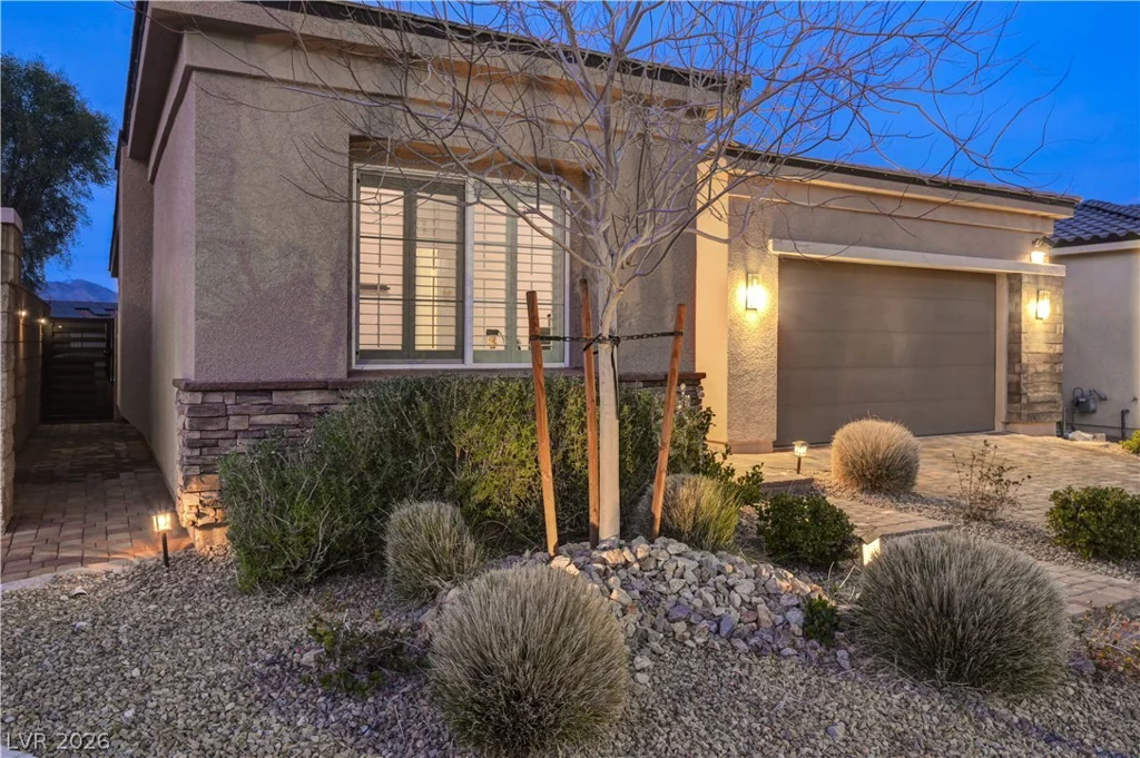 10250 Millholm, Las Vegas, NV 89166