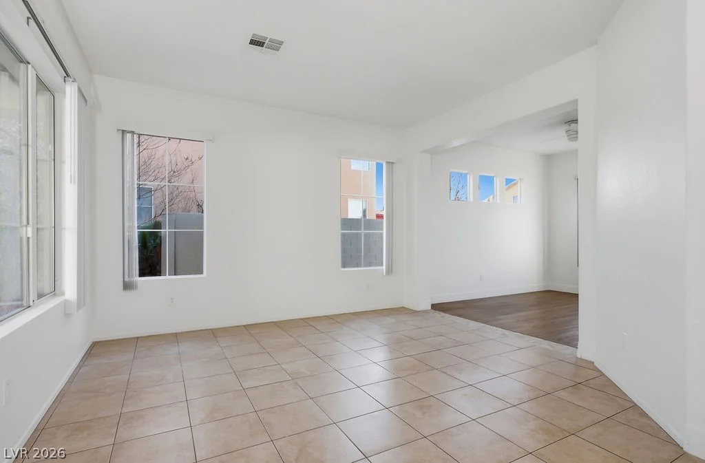 1334 Stable Glen, North Las Vegas, NV 89031