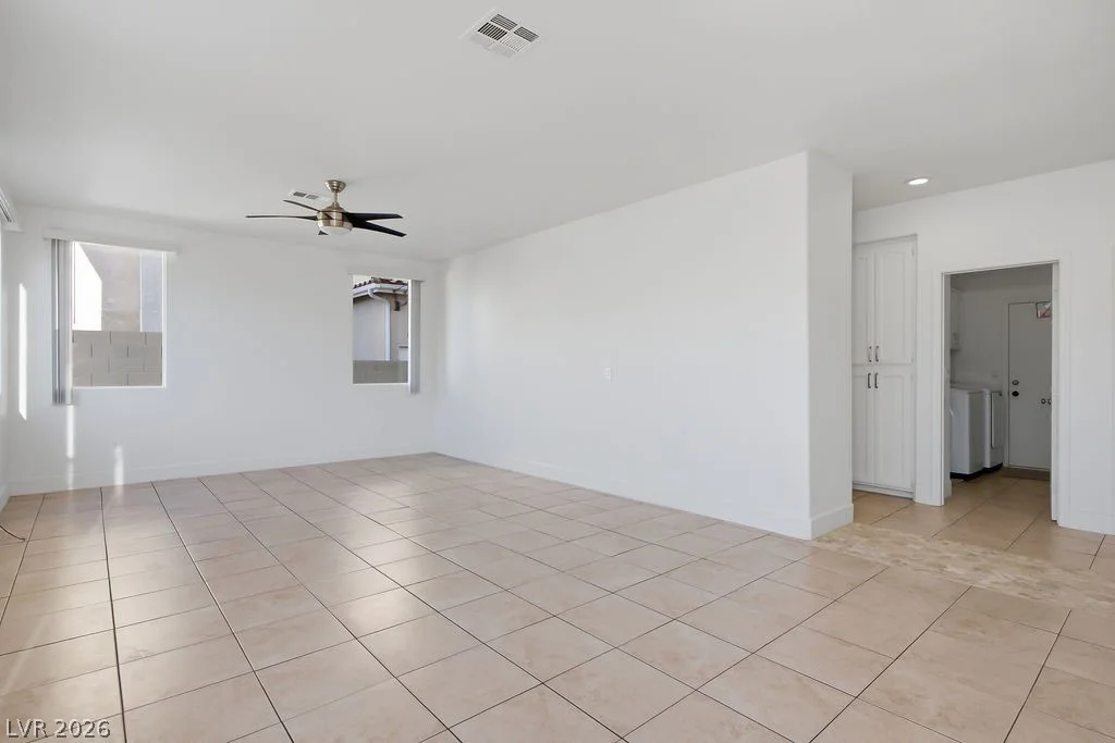 1334 Stable Glen, North Las Vegas, NV 89031