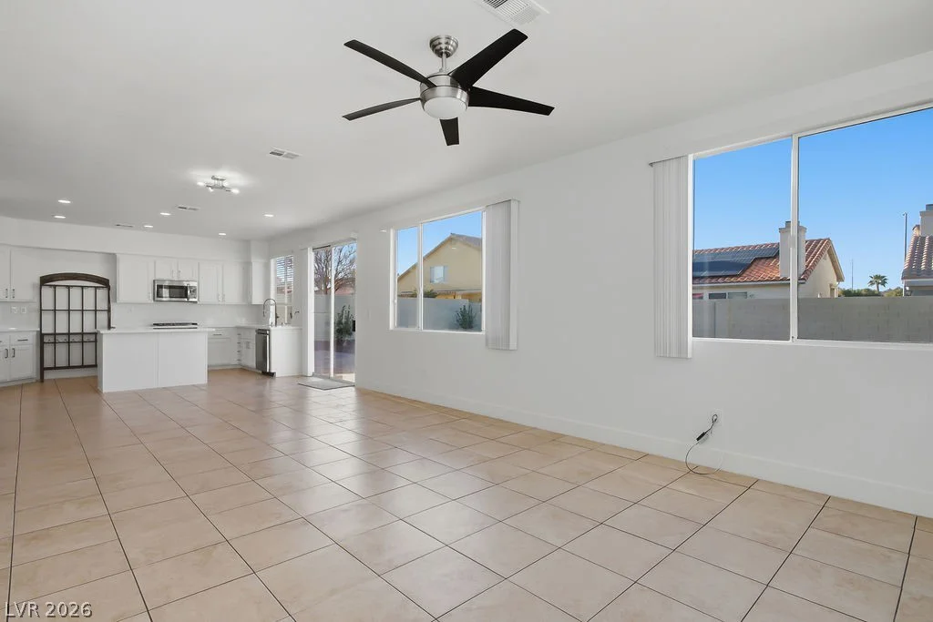 1334 Stable Glen, North Las Vegas, NV 89031