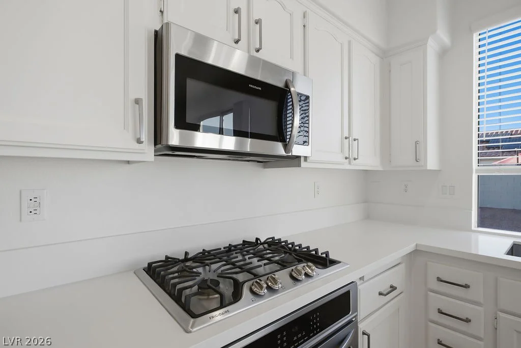 1334 Stable Glen, North Las Vegas, NV 89031