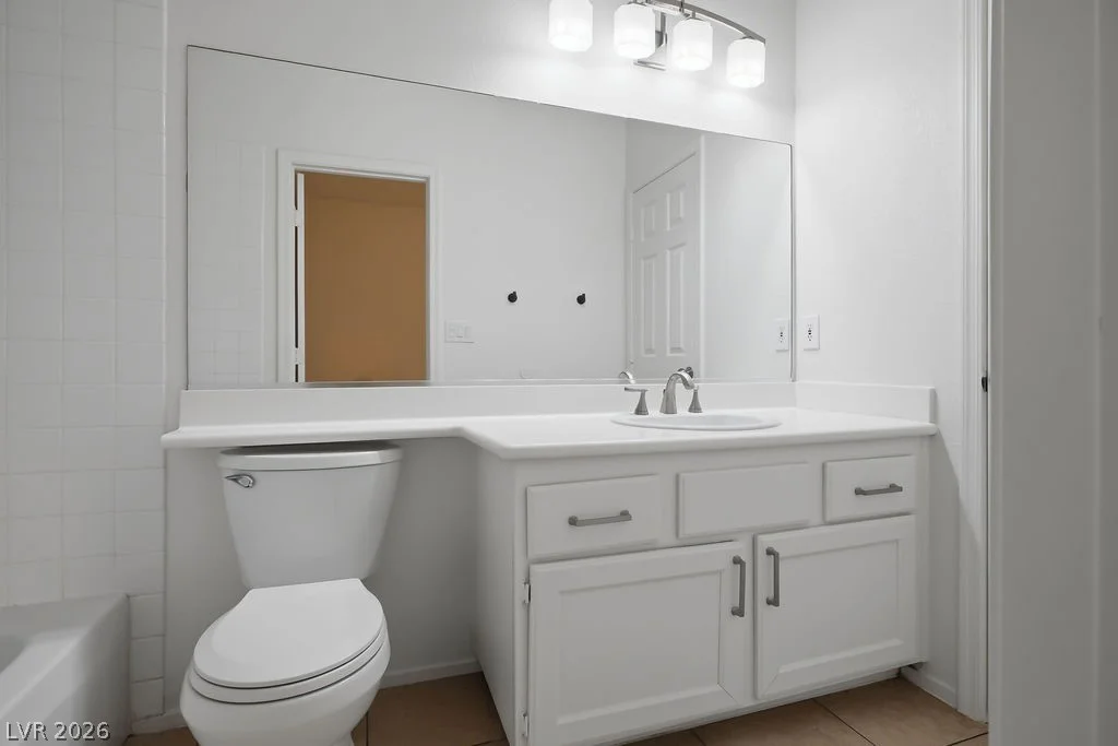 1334 Stable Glen, North Las Vegas, NV 89031