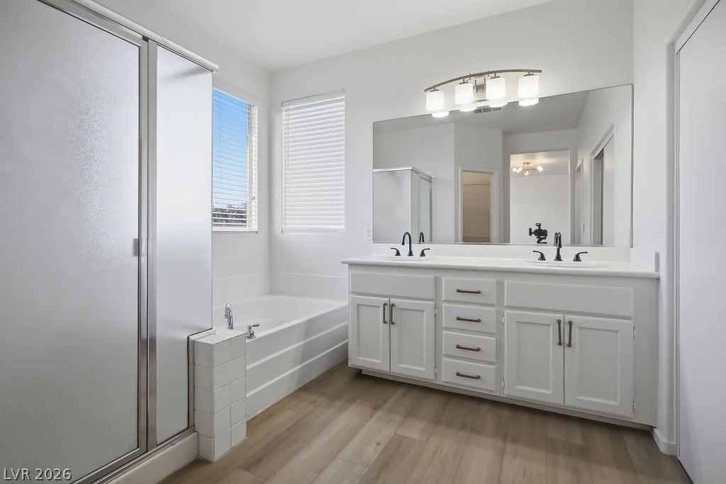 1334 Stable Glen, North Las Vegas, NV 89031